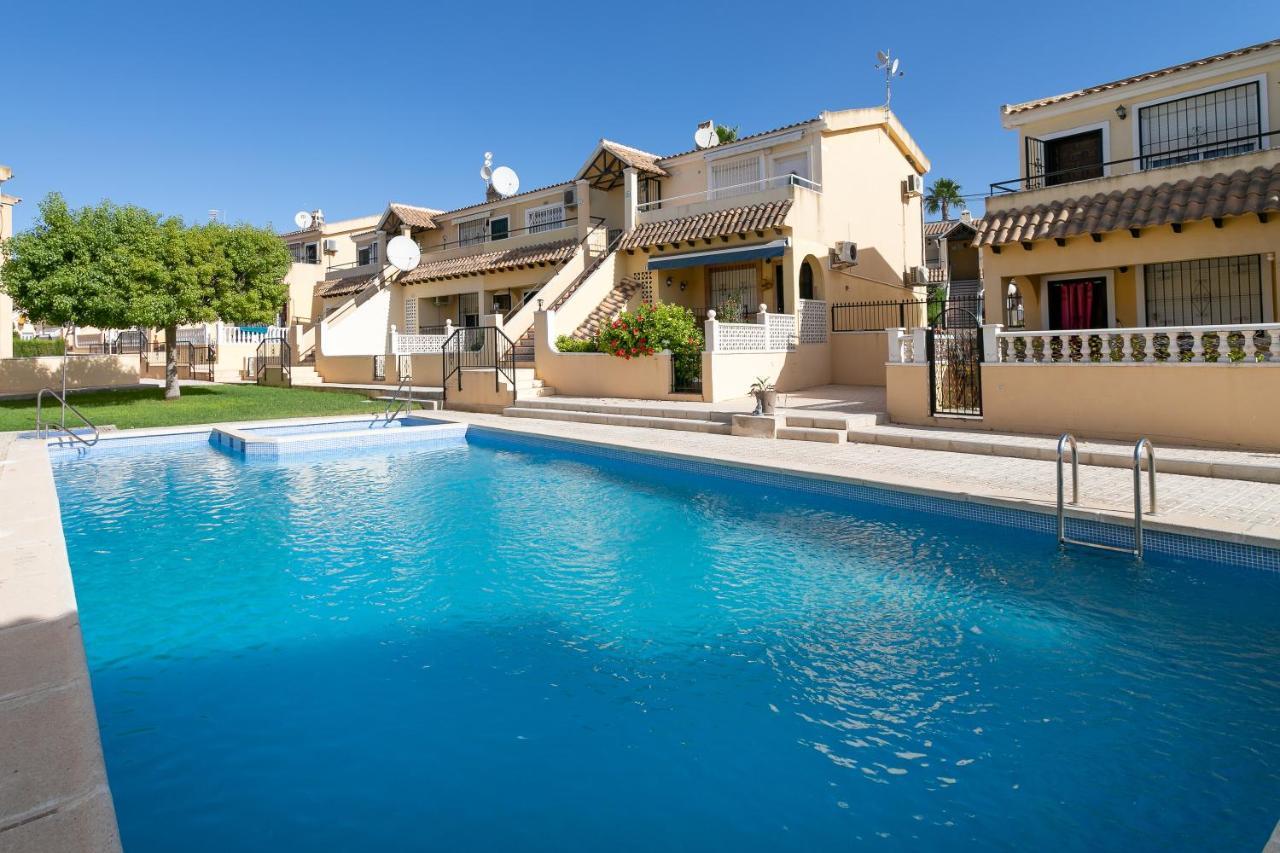 Heads 2 Holiday Homes Apartment فيلا مارتن المظهر الخارجي الصورة
