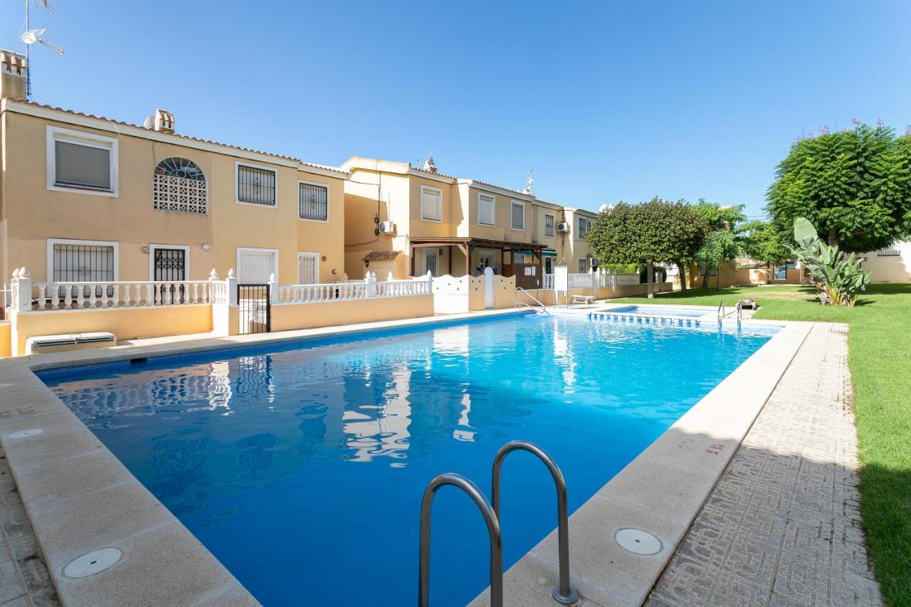 Heads 2 Holiday Homes Apartment فيلا مارتن المظهر الخارجي الصورة